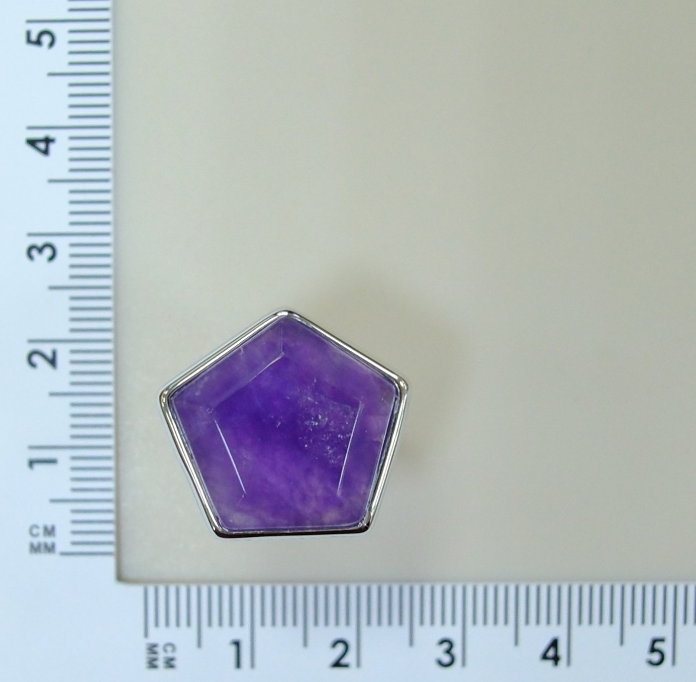 Серебряное кольцо с аметистом
